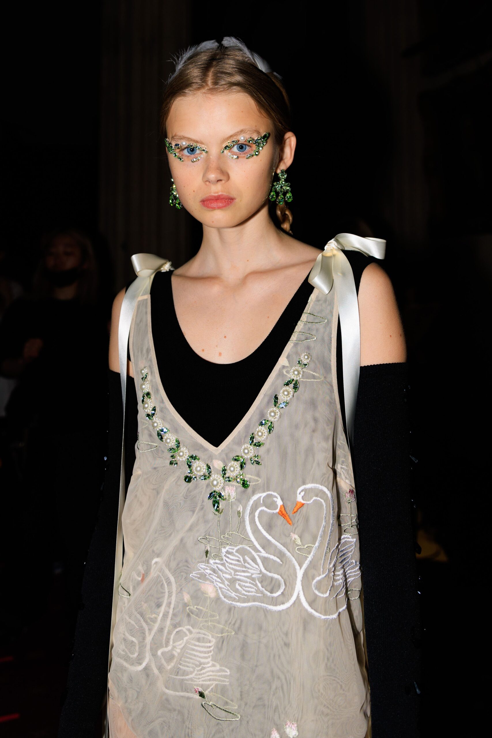 5 beauty trends από τη LFW που επιβάλλεται να δοκιμάσουμε-2