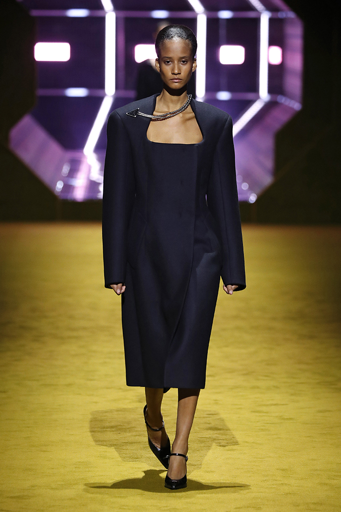 Τα 6 Prada items που θα γίνουν τάση το φθινόπωρο-3