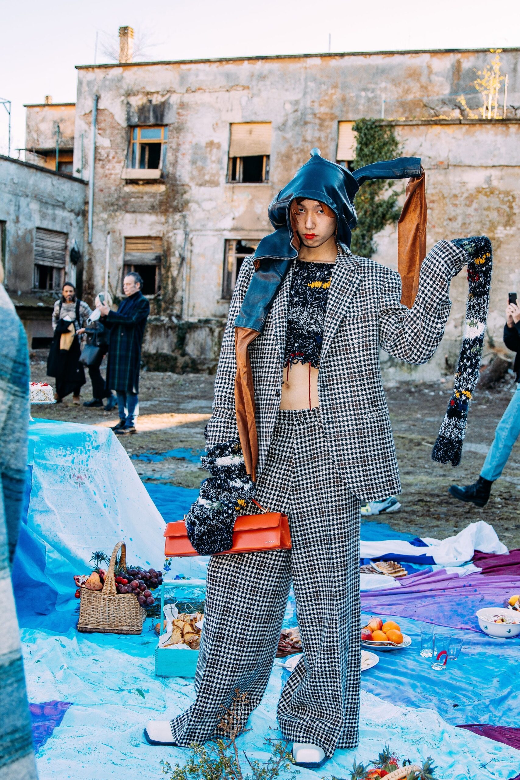 H Vogue στο backstage της Εβδομάδας Μόδας Μιλάνου-27