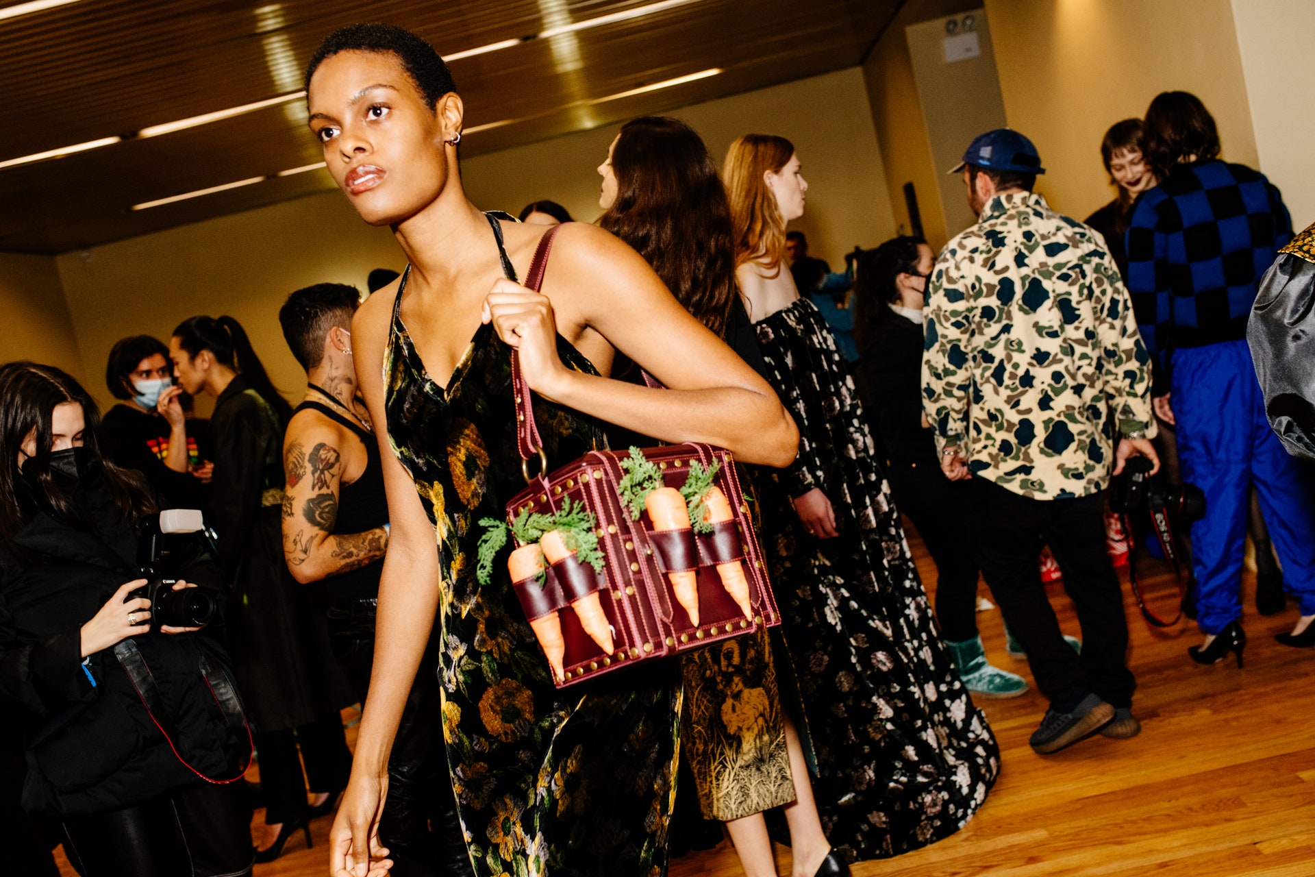 Εβδομάδα Μόδας Νέας Υόρκης: Η Vogue στο backstage των fashion shows-36
