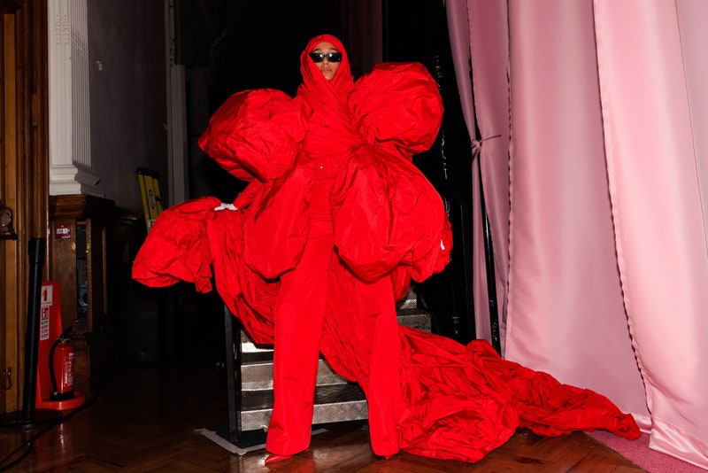 Εβδομάδα Μόδας Λονδίνου: H Vogue στο backstage των shows-8