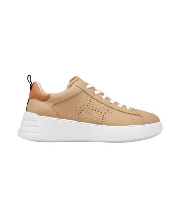 Μίντι φόρεμα και sneakers: Το combo που θα αντιγράψουμε την άνοιξη-9