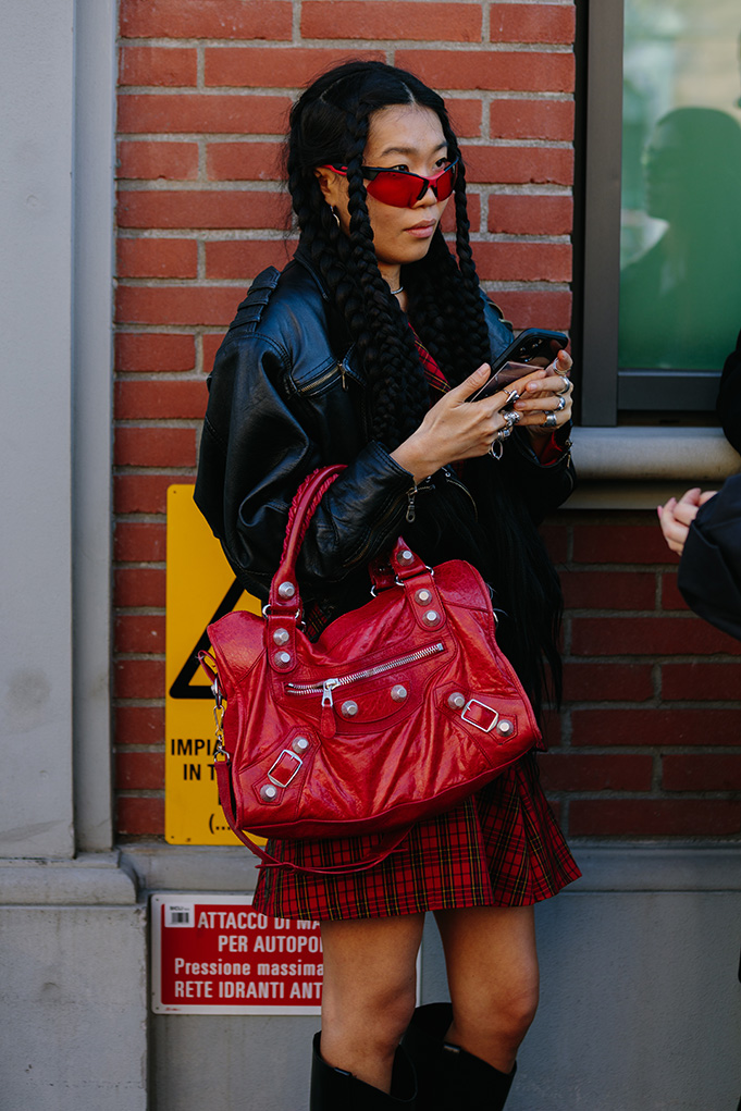 Εβδομάδα Μόδας Μιλάνου: Οι It bags του street style-3