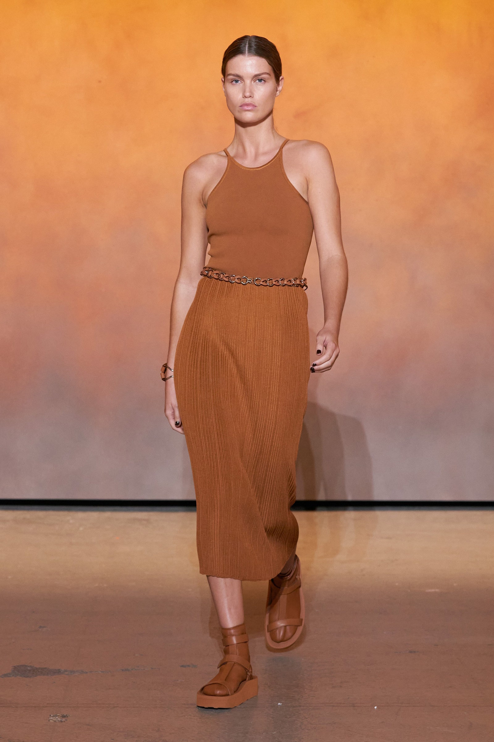 Pencil skirts: Θα αλλάξουν το office look της άνοιξης-1