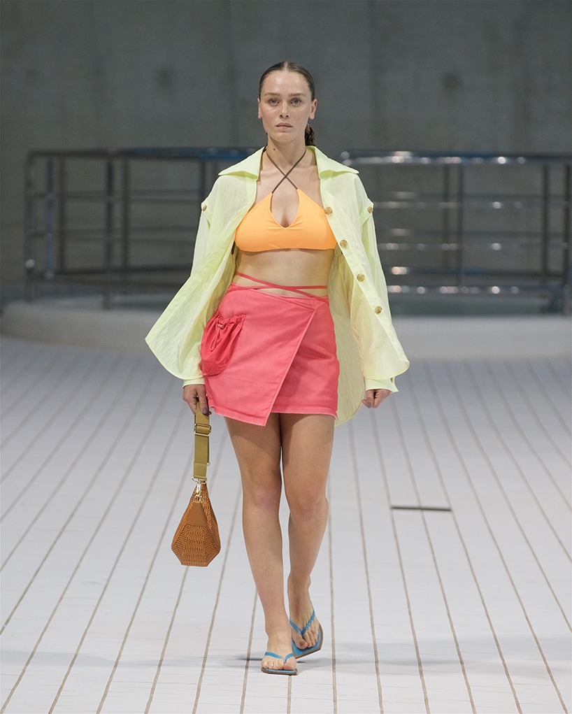 Flip-Flop sandals: Οι cool και κομψοί συνδυασμοί με το shoe trend της άνοιξης-7