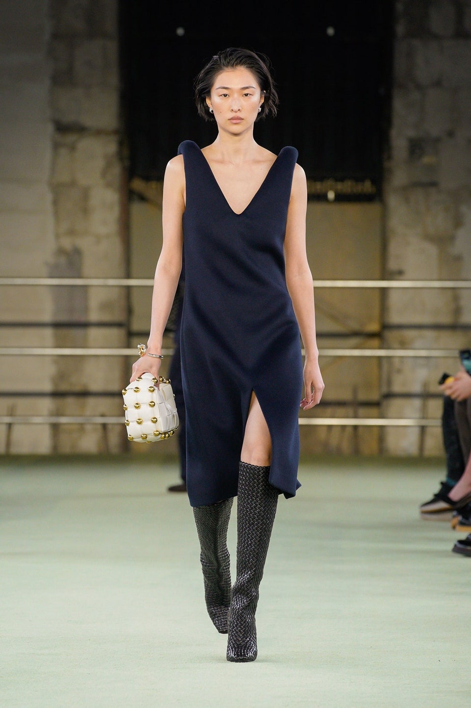 Η πρώτη συλλογή του Matthieu Blazy για τον Bottega Veneta-5
