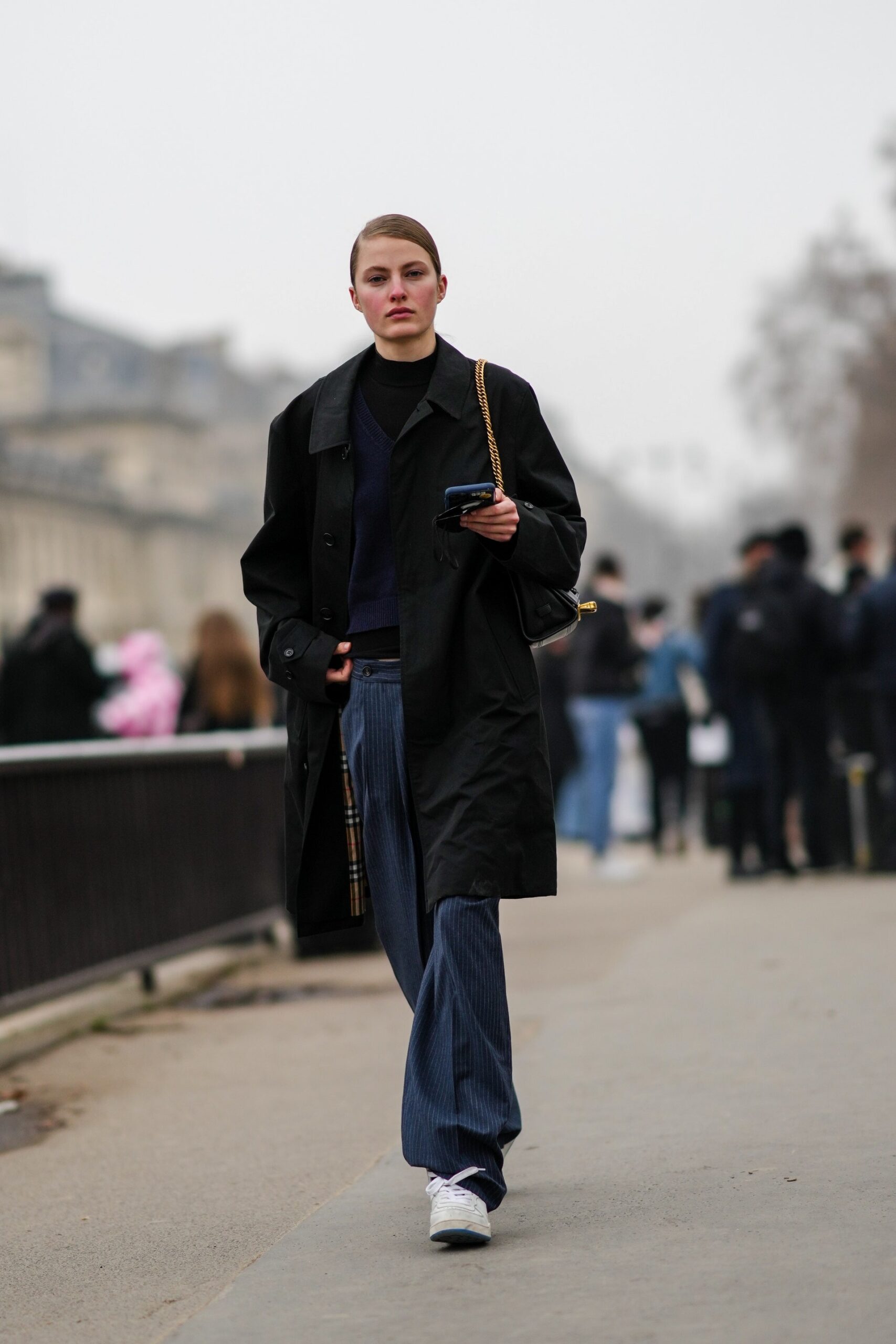 Soft pants: Το street style μας δείχνει πώς να φορέσουμε το πιο flexible παντελόνι-7