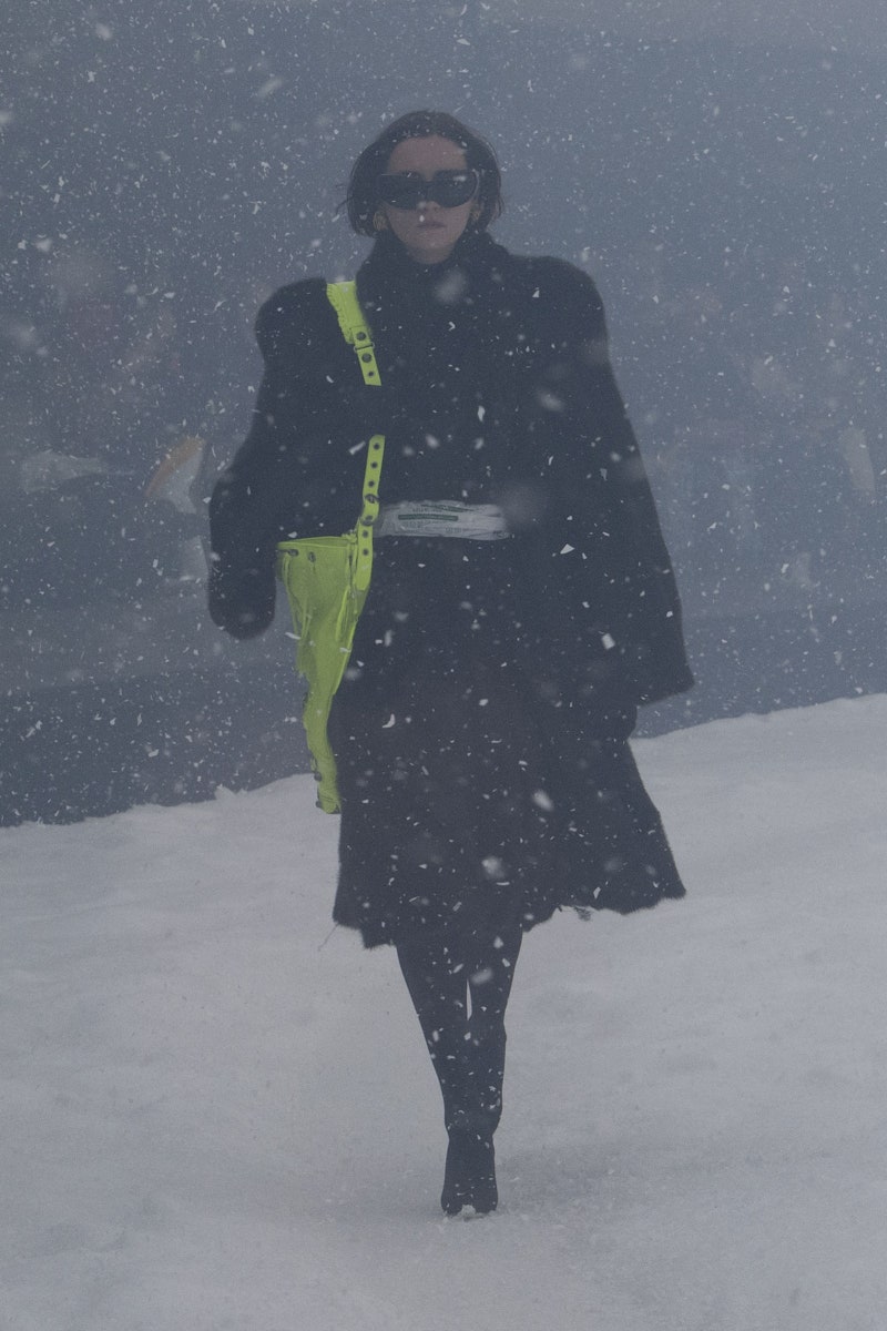 Balenciaga FW22-23: Μια συλλογή με μηνύματα για την Ουκρανία-6