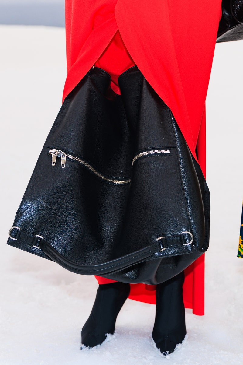 Balenciaga FW22-23: Μια συλλογή με μηνύματα για την Ουκρανία-4