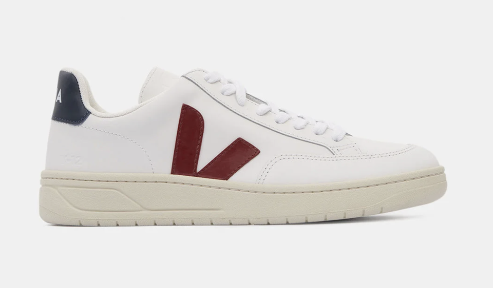Τα 5 sneakers που αναζητούν τώρα οι γυναίκες-5