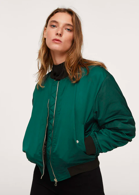Bomber: Το jacket που δεν αποχωρίζονται οι street stylers τώρα-6