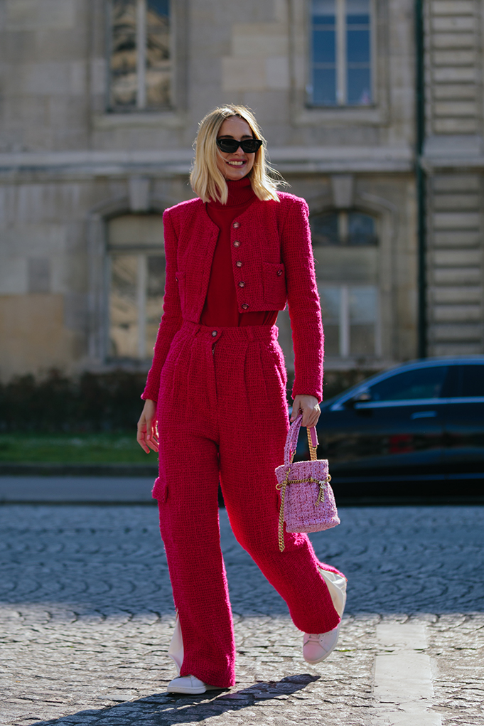 Slit pants: Ο οδηγός της Vogue για να φορέσετε το trend της άνοιξης-3