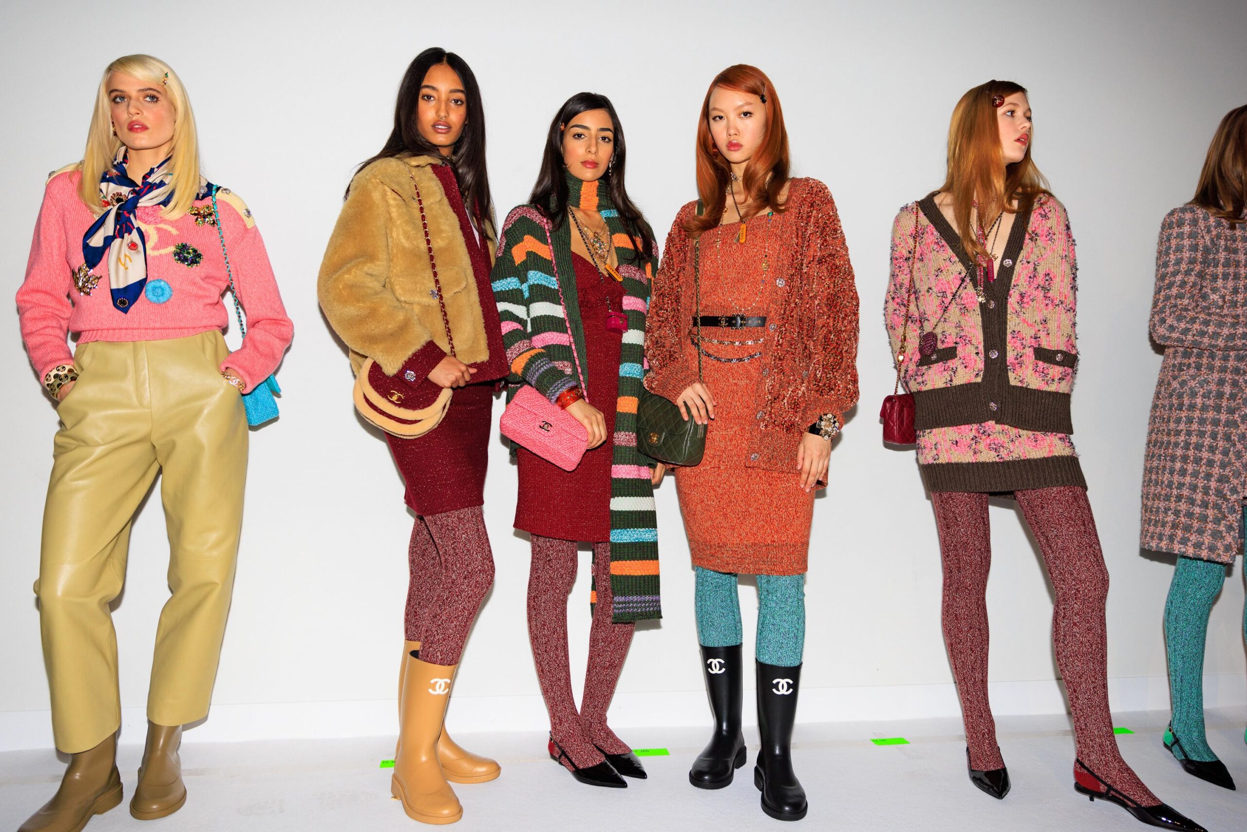 Chanel AW22: Tweed και rain boots είναι οι τάσεις του χειμώνα-11
