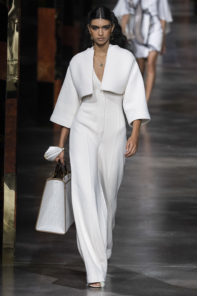 Jumpsuits: Η τάση που θα φορέσουμε 24/7-2