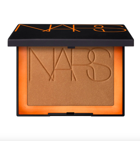 6 bronzer για να αποκτήσετε από τώρα ηλιοκαμμένη επιδερμίδα-2