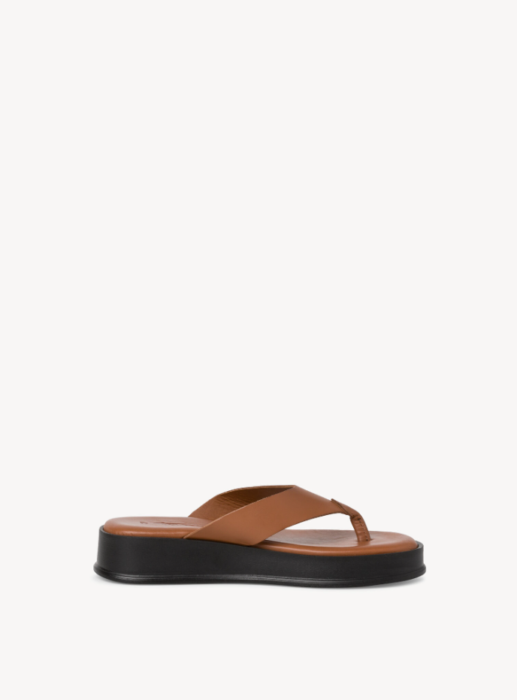 Thong sandals: Όλες οι τάσεις και τα σχέδια που θα αποκτήσουμε πριν το καλοκαίρι-8