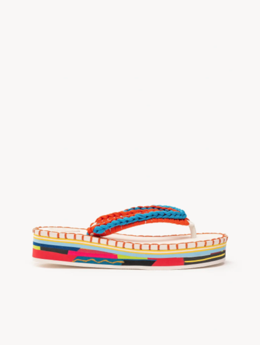 Thong sandals: Όλες οι τάσεις και τα σχέδια που θα αποκτήσουμε πριν το καλοκαίρι-9