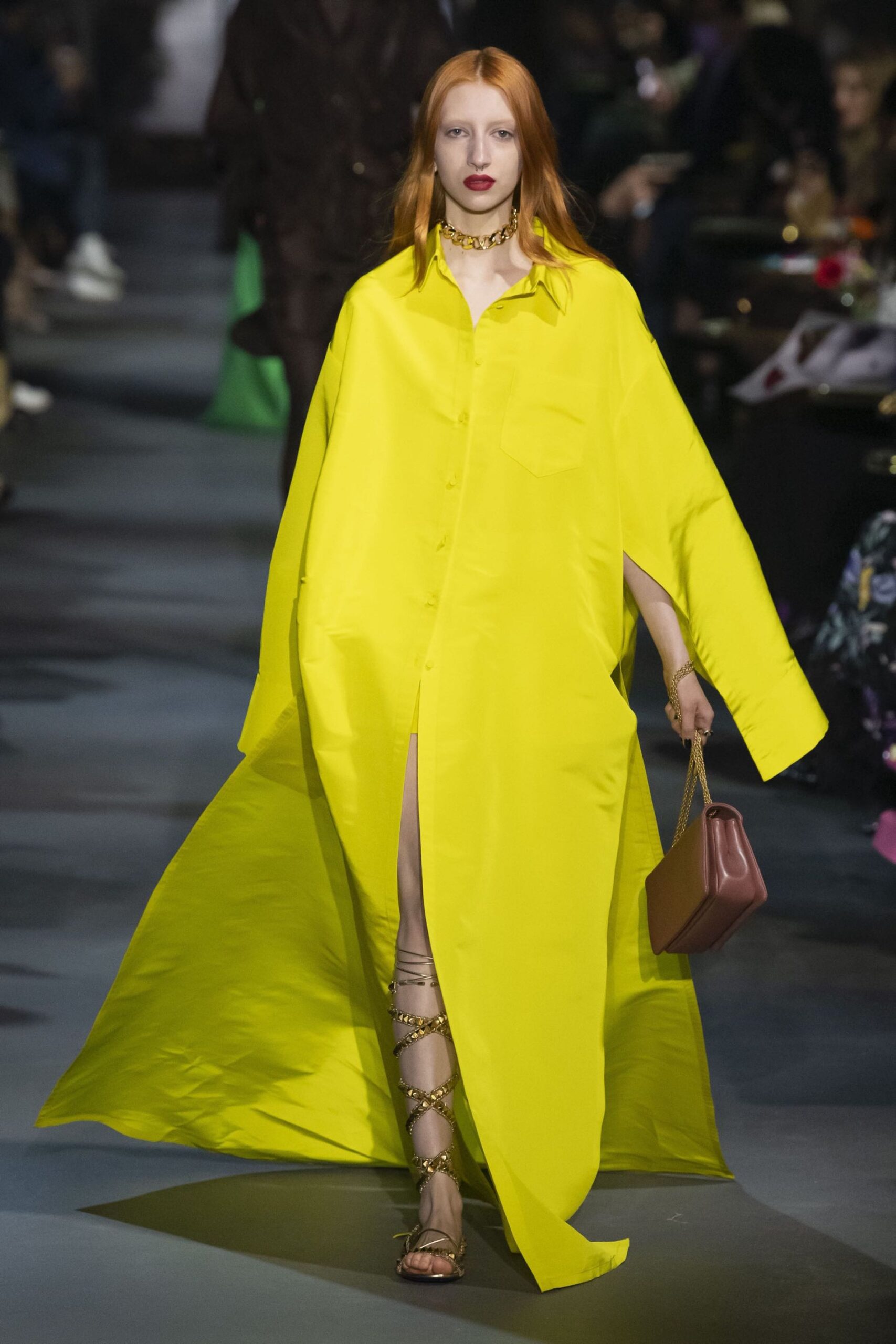 Oversized πουκάμισο: 3 διαφορετικοί τρόποι για να το φορέσετε με στιλ-4