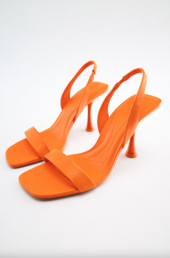 High heels & μίντι φόρεμα: O συνδυασμός που θα κάνουμε non stop-4
