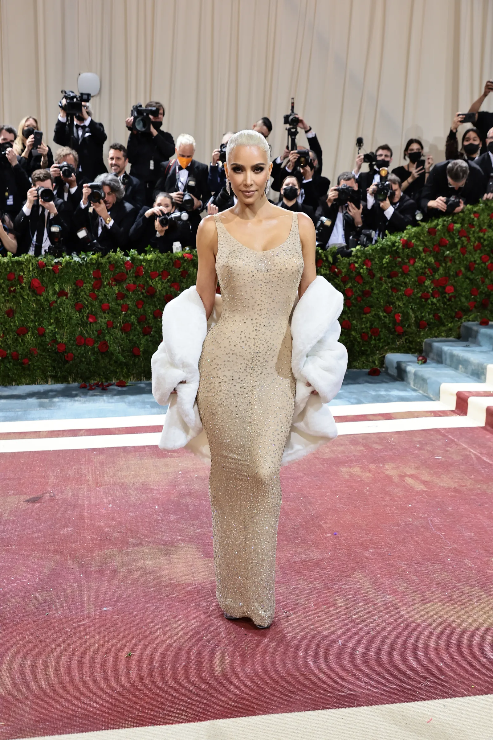 Kim Kardashian: Η ιστορία πίσω από το Marilyn Monroe look στο Met Gala-3