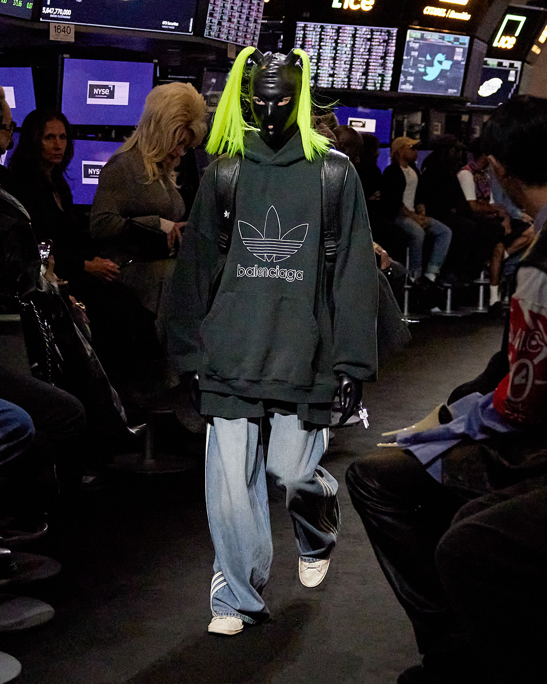Balenciaga Spring 2023: Όλες οι λεπτομέρειες για το show στη Wall Street-4