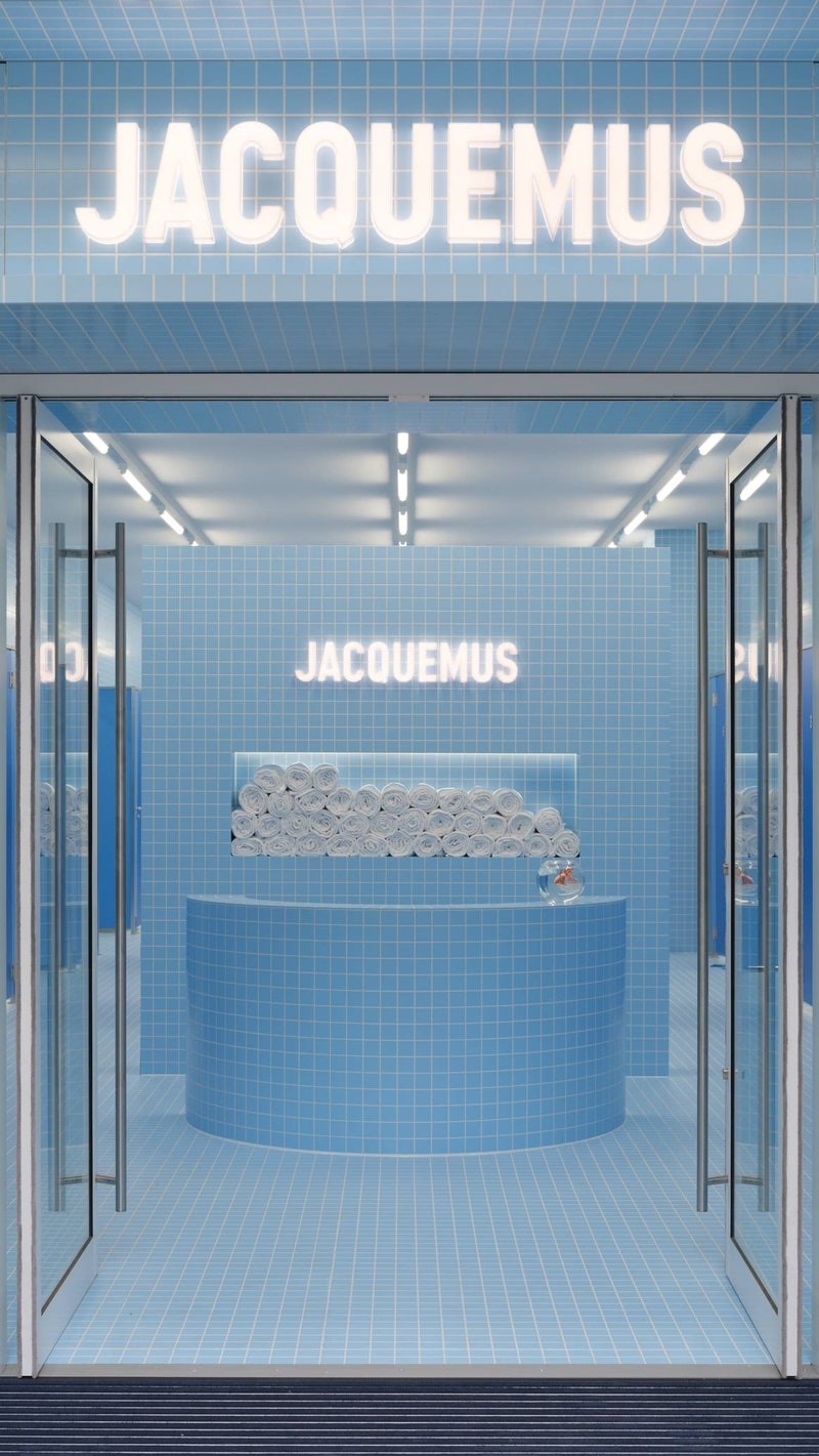 Le Bleu: Μέσα στο νέο pop-up store του Jacquemus στο Λονδίνο-2