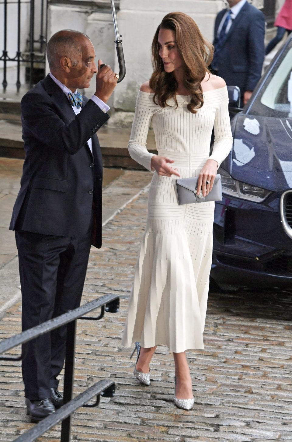 Kate Middleton: Τα 16 φορέματά της που έχουν γράψει ιστορία-8