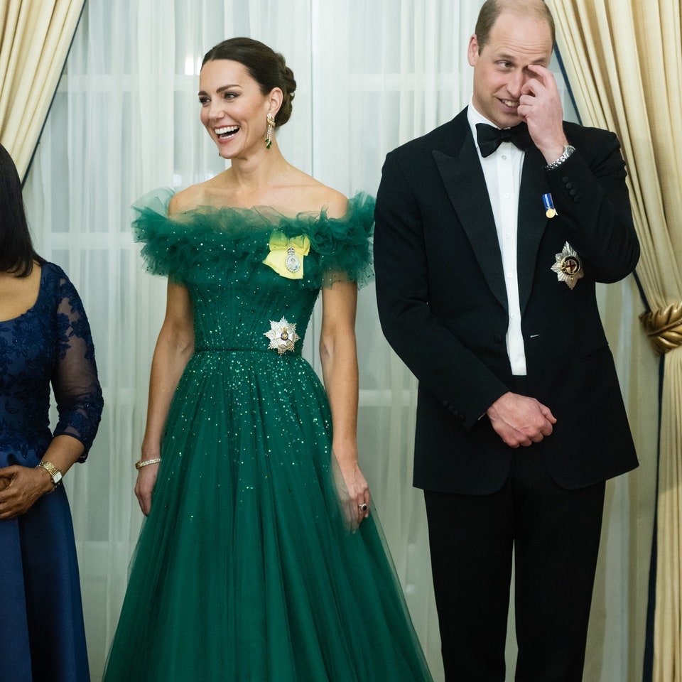 Kate Middleton: Τα 16 φορέματά της που έχουν γράψει ιστορία-16