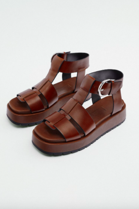 Chunky sandals: Τα σχέδια που επιβεβαιώνουν πως είναι τάση-7