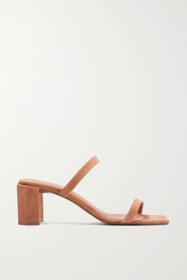 8 άνετα mid-heeled πέδιλα που φορούν οι best dressed γυναίκες-6