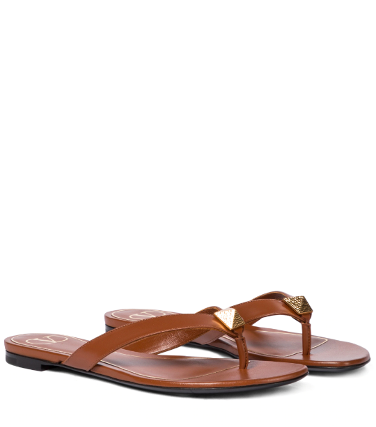 Flip flops: 8 ζευγάρια που θα φορέσουμε από το πρωί μέχρι το βράδυ-2