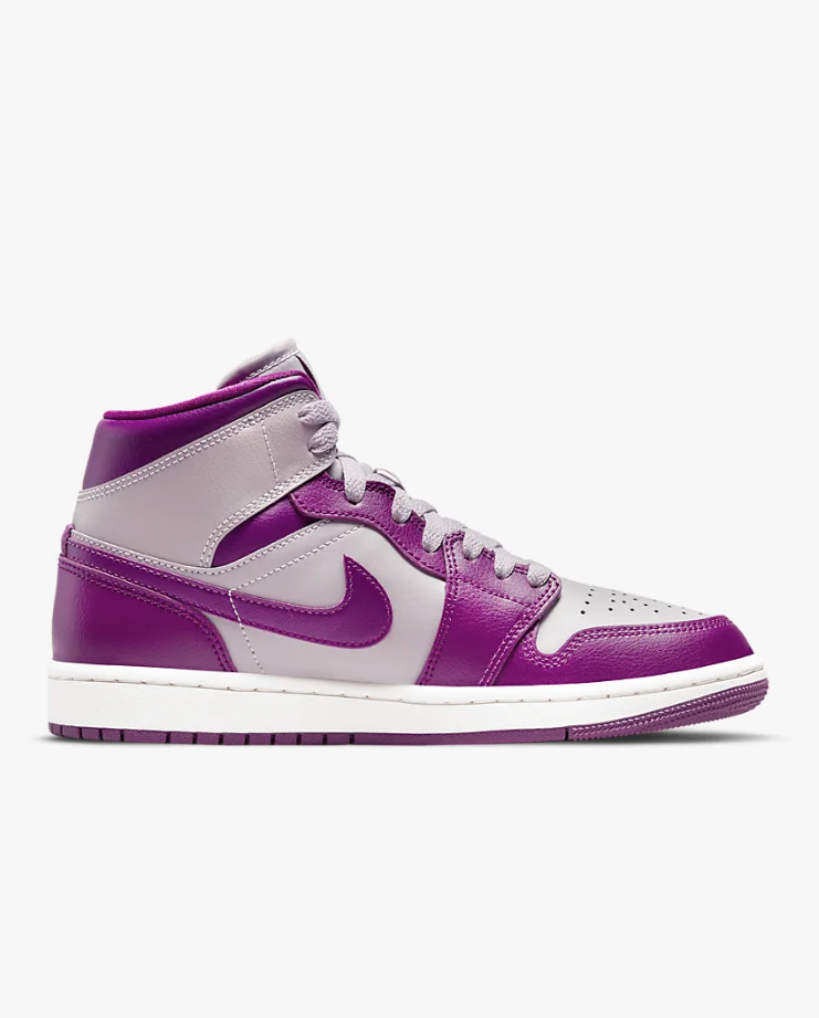 Τα αγαπημένα sneakers της Jennifer Lopez είναι τα πιο περιζήτητα τώρα-2
