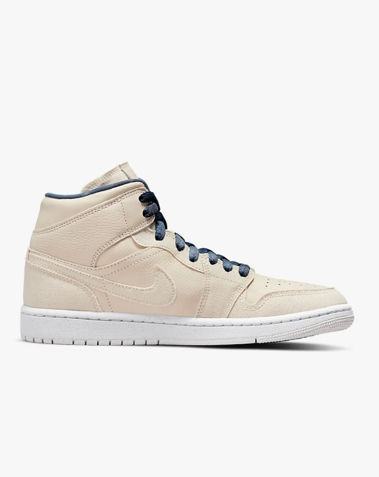 Τα αγαπημένα sneakers της Jennifer Lopez είναι τα πιο περιζήτητα τώρα-3