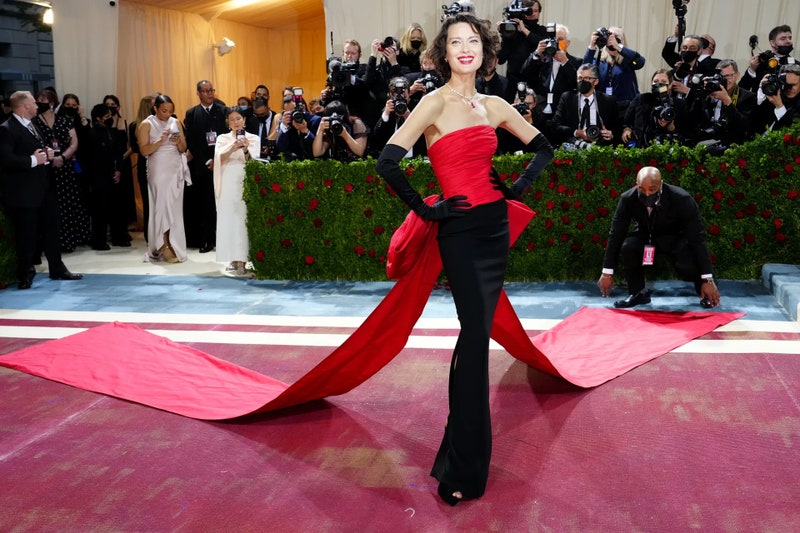 Ο κορσές ήταν το big trend στο Met Gala 2022-2