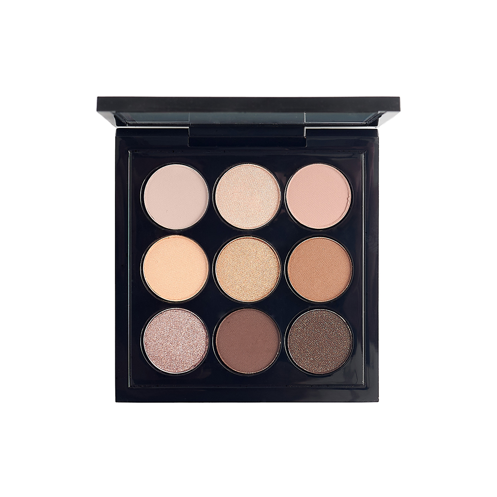 H Marina Vernicos υπογράφει τη νέα limited edition παλέτα της MAC-3