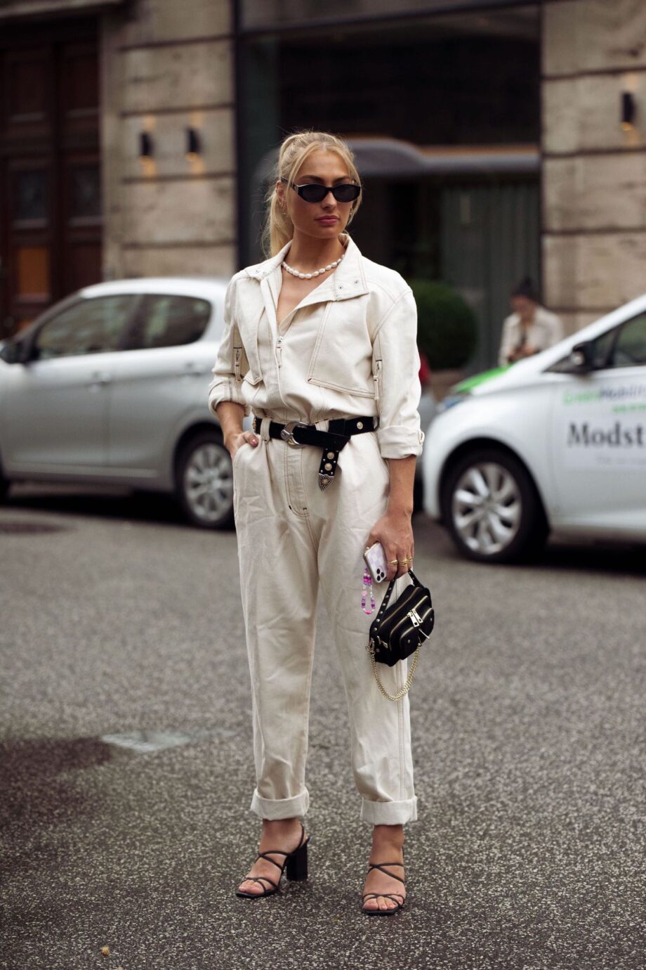 7-jumpsuits-για-τα-all-day-look-του-καλοκαιριού-228011