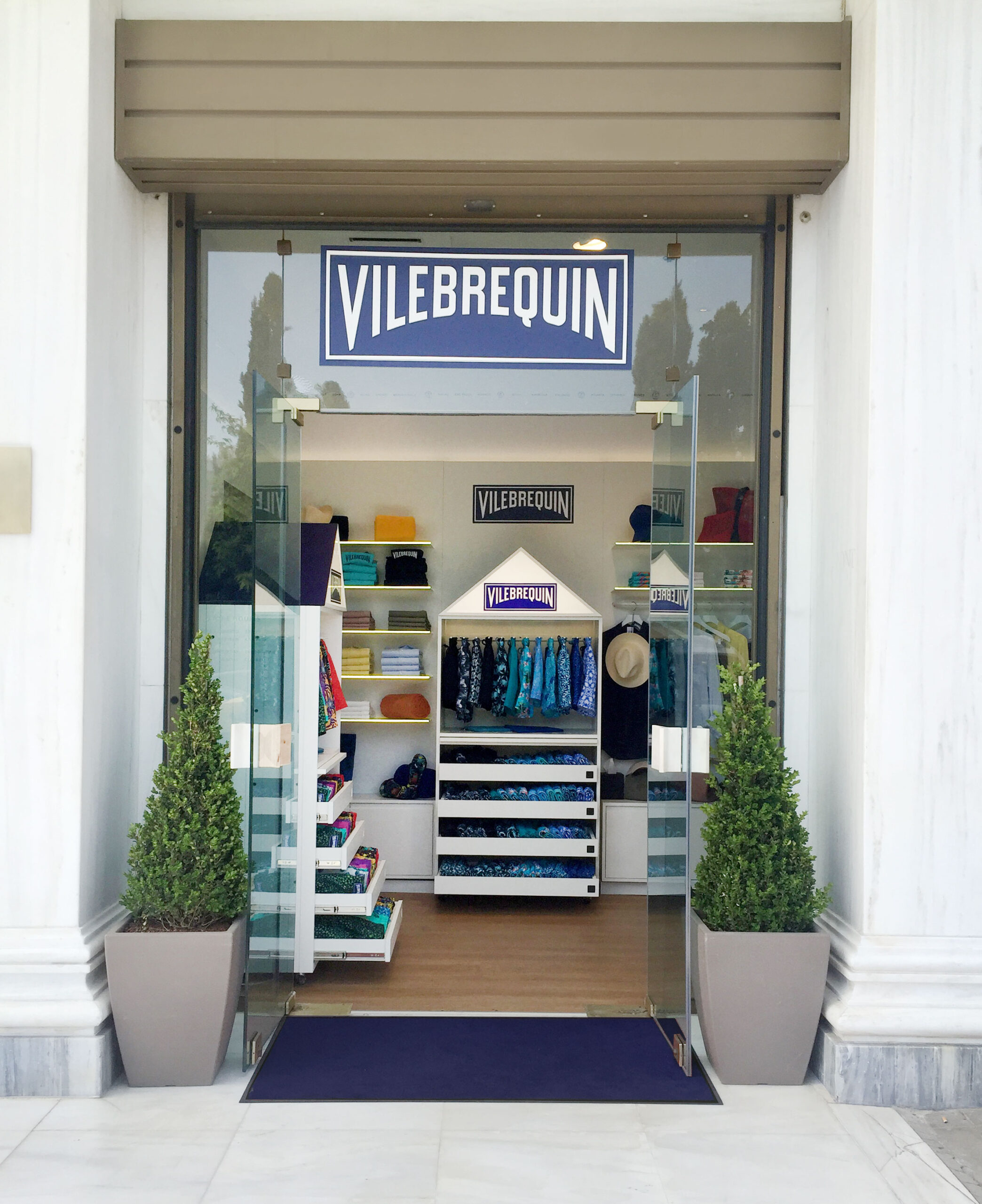 Ο οίκος Vilebrequin μάς προσκαλεί στη νέα του boutique στο κέντρο της Αθήνας-2