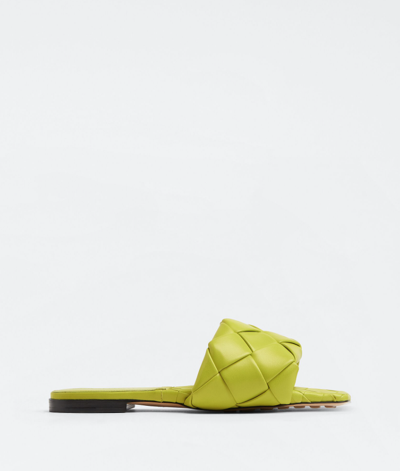 Square-Toe πέδιλα: Τα 7 πιο trendy παπούτσια για κάθε στυλ-2
