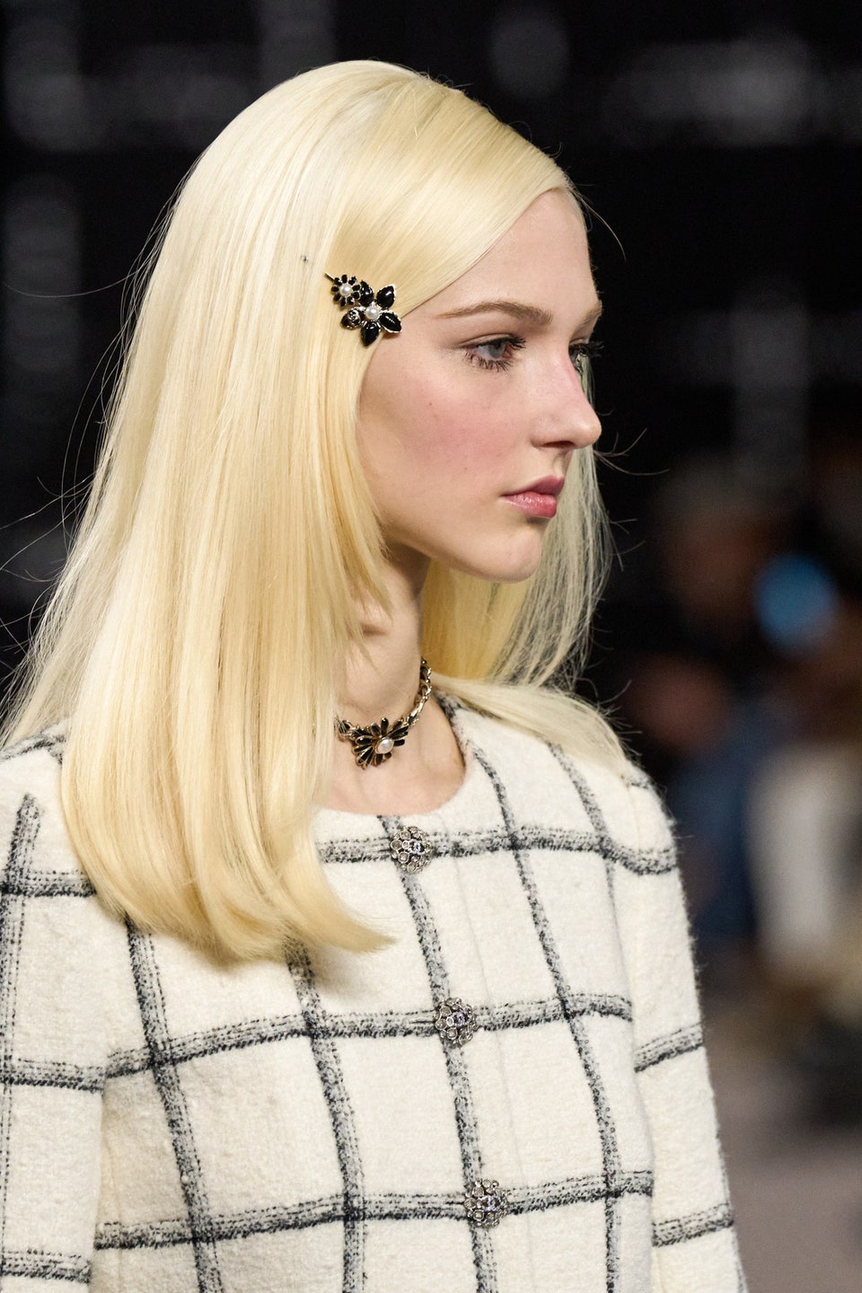 Medium Haircuts: 5 κουρέματα για μαλλιά μεσαίου μήκους που είναι τάση τώρα-4