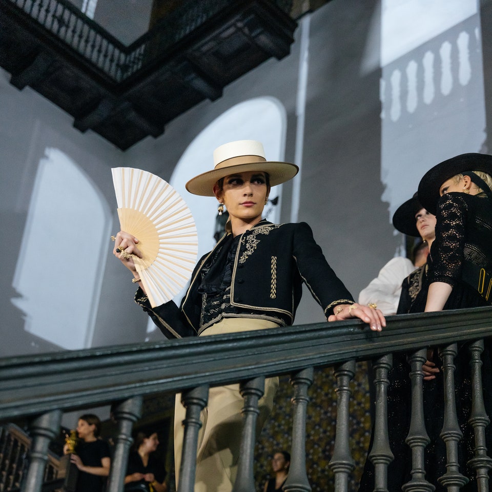 Dior Cruise 2023: Μια ιστορία με φόντο τη Σεβίλλη-9