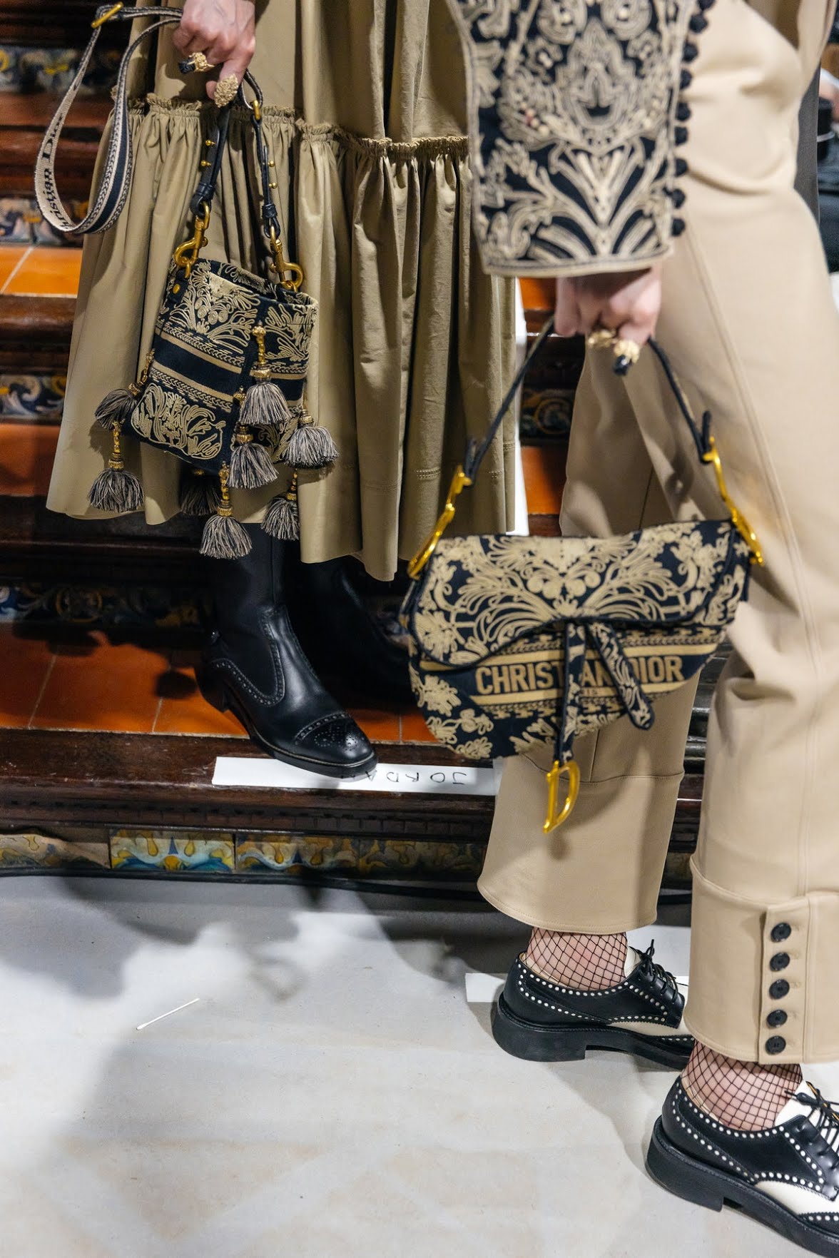 Dior Cruise 2023: Μια ιστορία με φόντο τη Σεβίλλη-21
