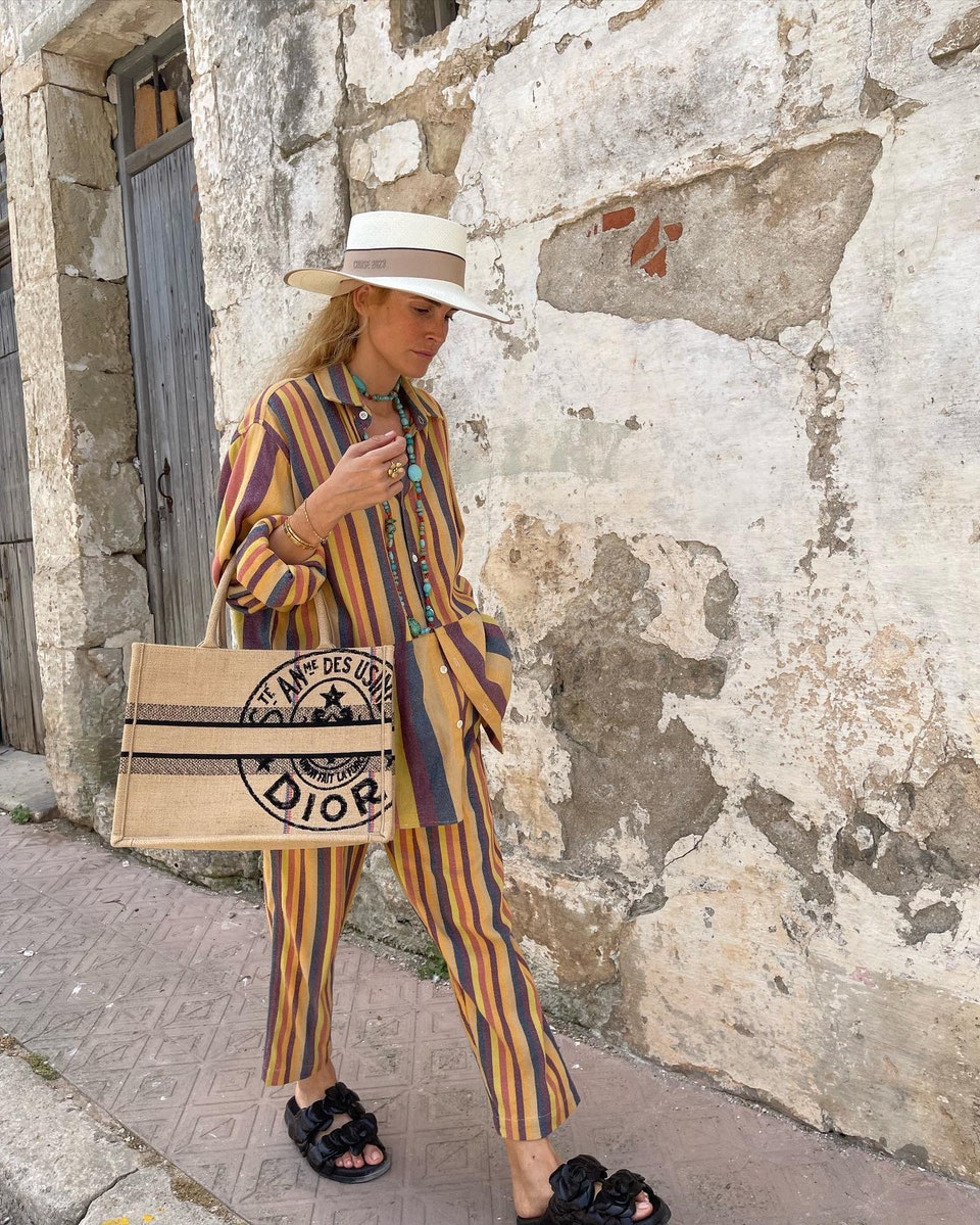 Holiday dressing: Οι 7 συνδυασμοί που θα γίνουν η βάση για το στυλ των διακοπών-1