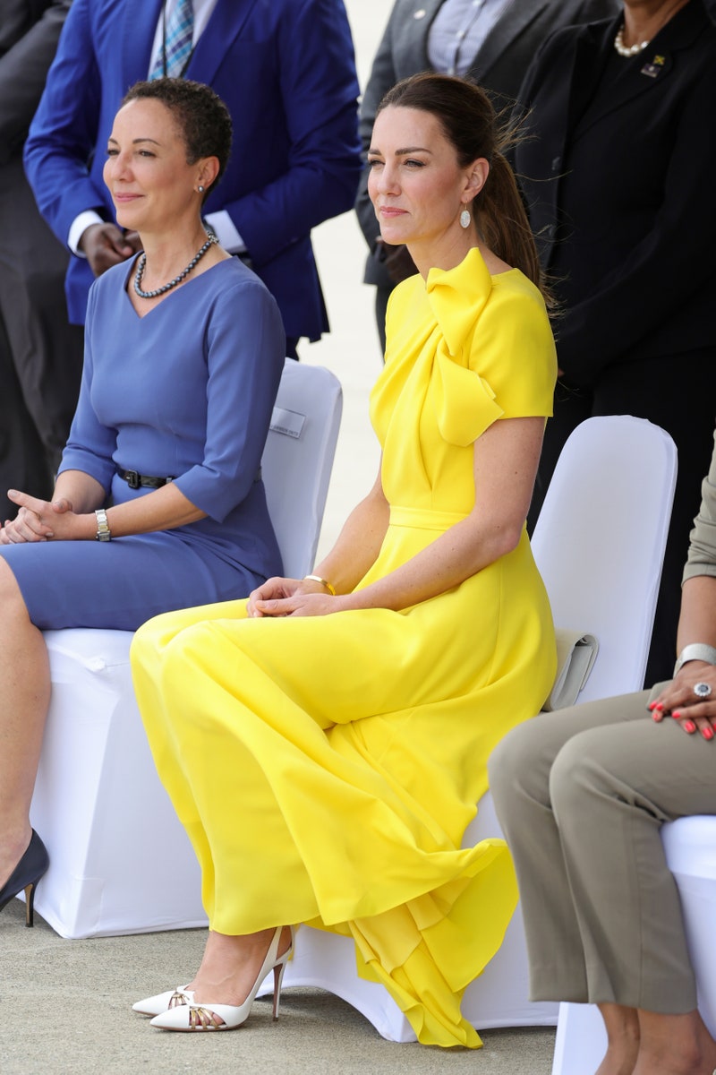 Λευκές γόβες: Οι 8 πιο κομψοί συνδυασμοί της Kate Middleton-4
