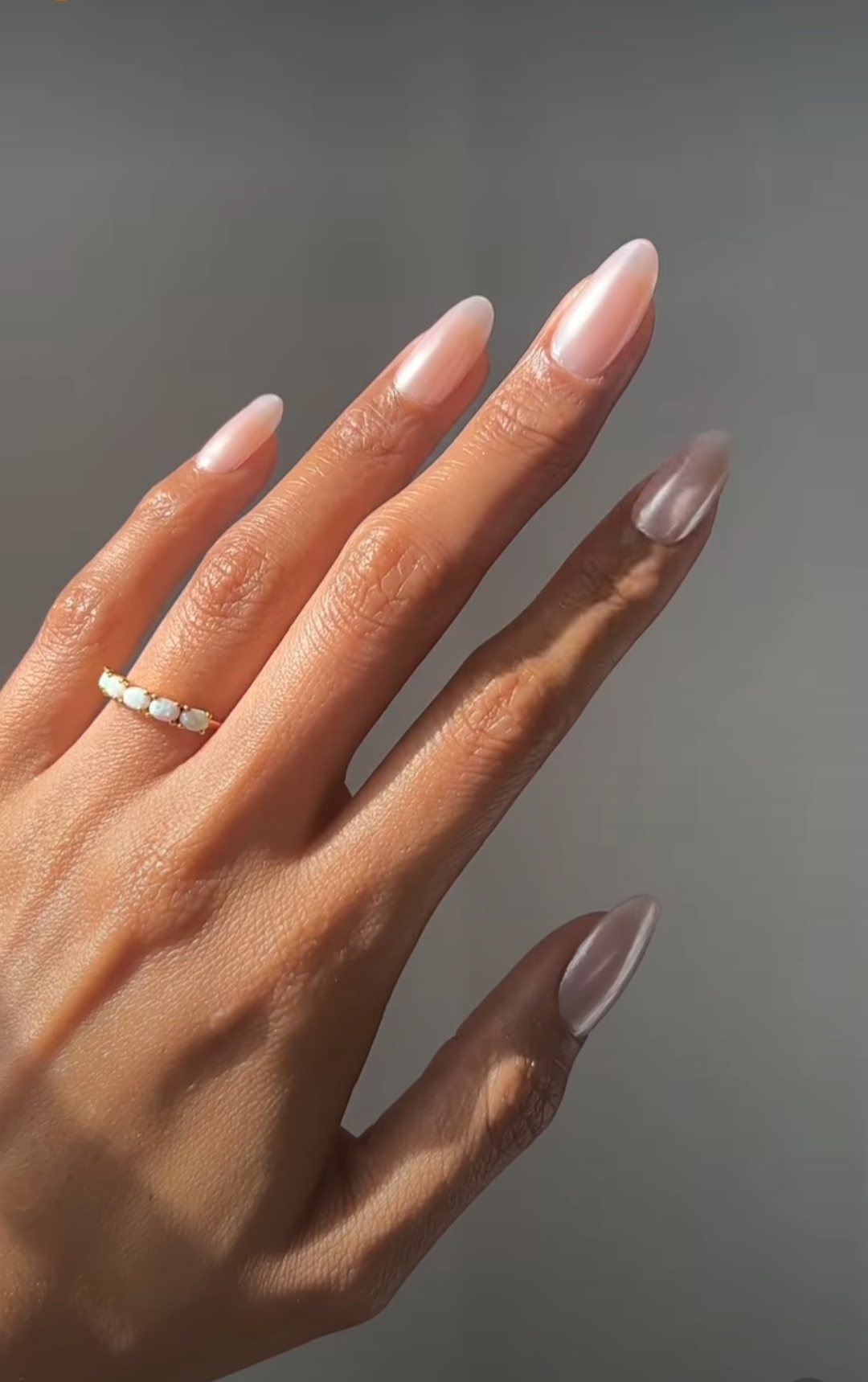 Glazed Donut Nails: Το μανικιούρ του καλοκαιριού είναι extra λαμπερό-2