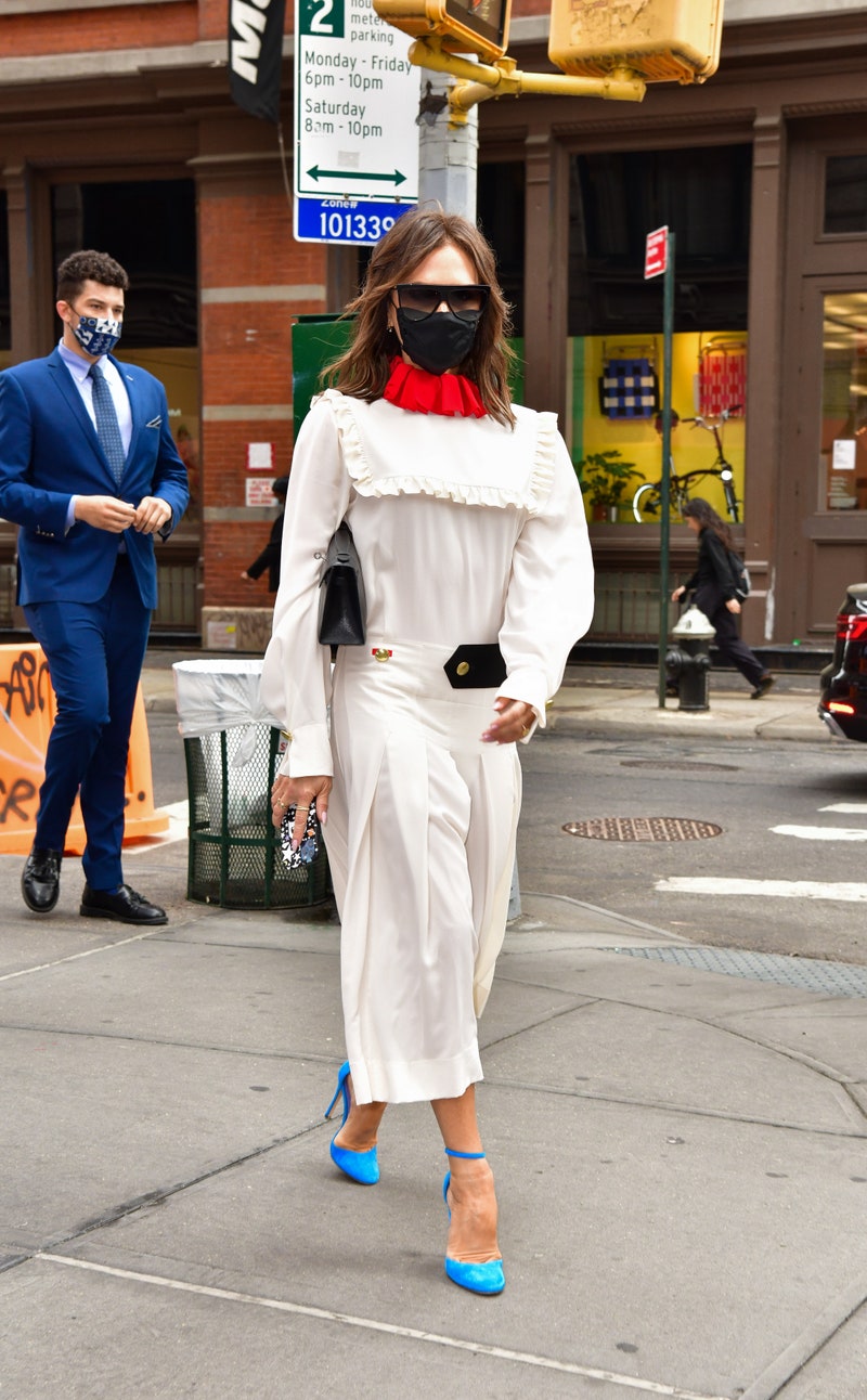 All-white: Οι πιο κομψές εμφανίσεις της Victoria Beckham με λευκά outfits-11
