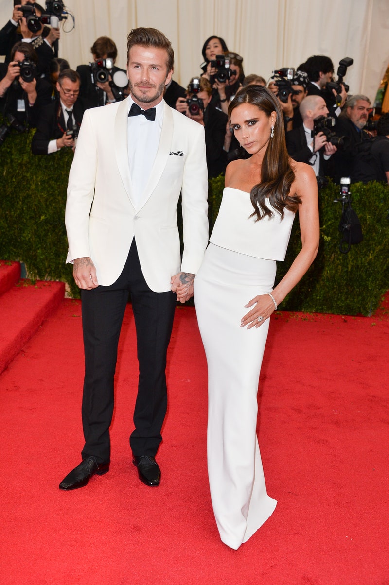 All-white: Οι πιο κομψές εμφανίσεις της Victoria Beckham με λευκά outfits-6