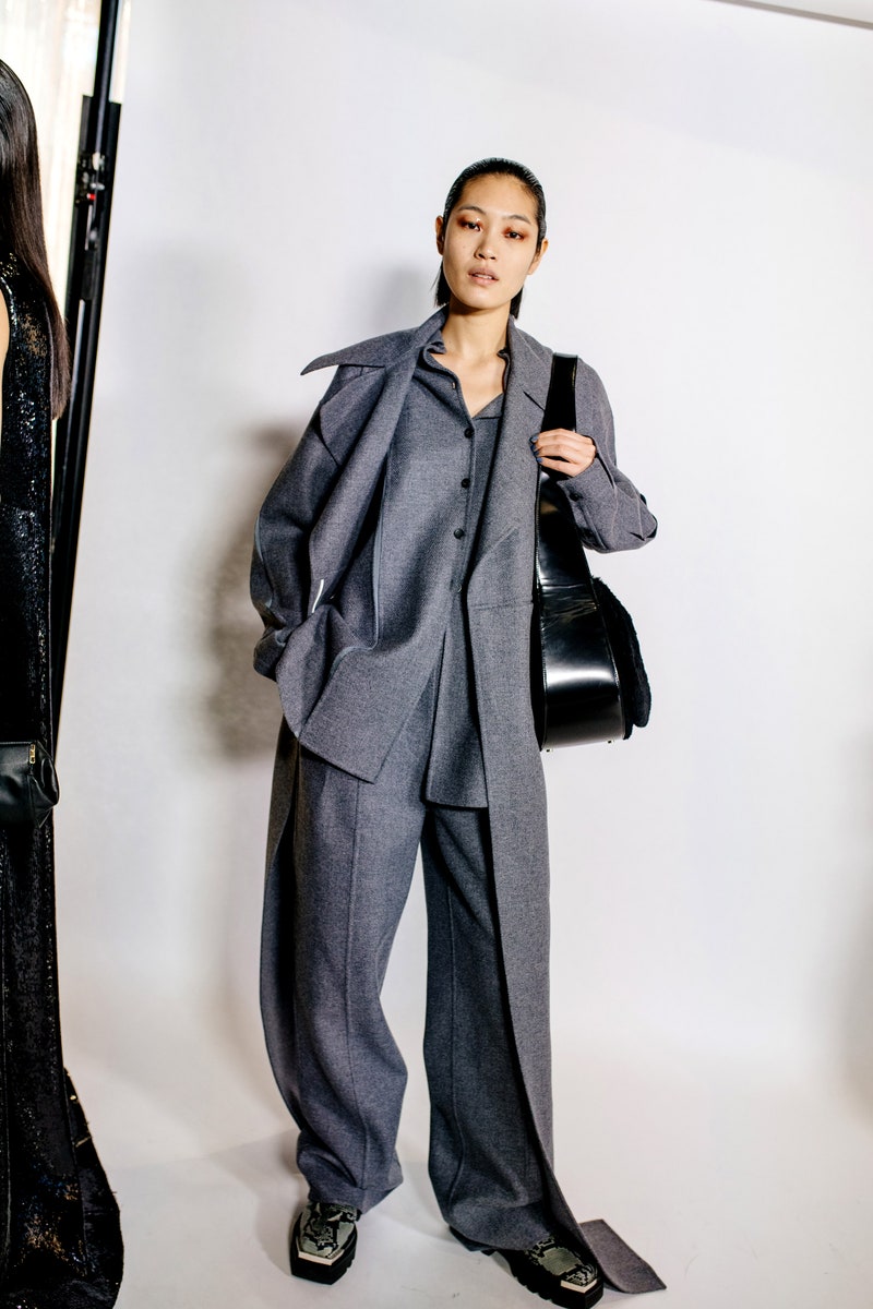 Puddle pants: Τα παντελόνια που θα αντικαταστήσουν τα skinny τζιν το φθινόπωρο-1