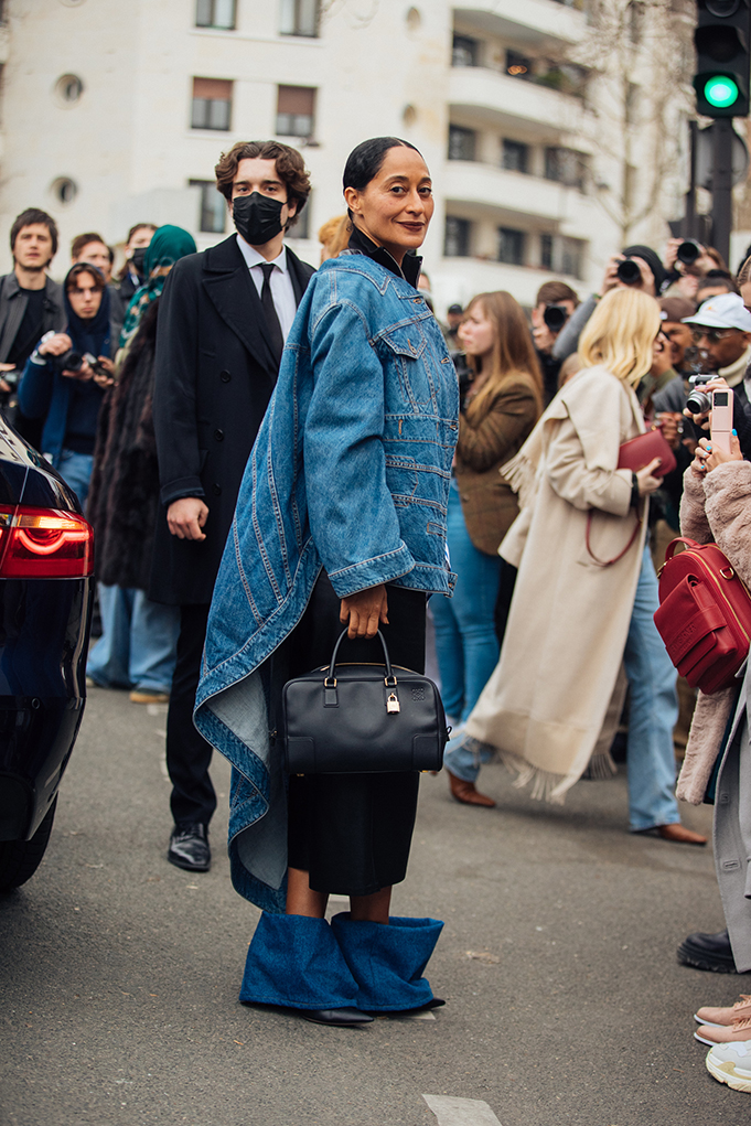 Denim μπότες: Η viral DIY τάση του φθινοπώρου-2