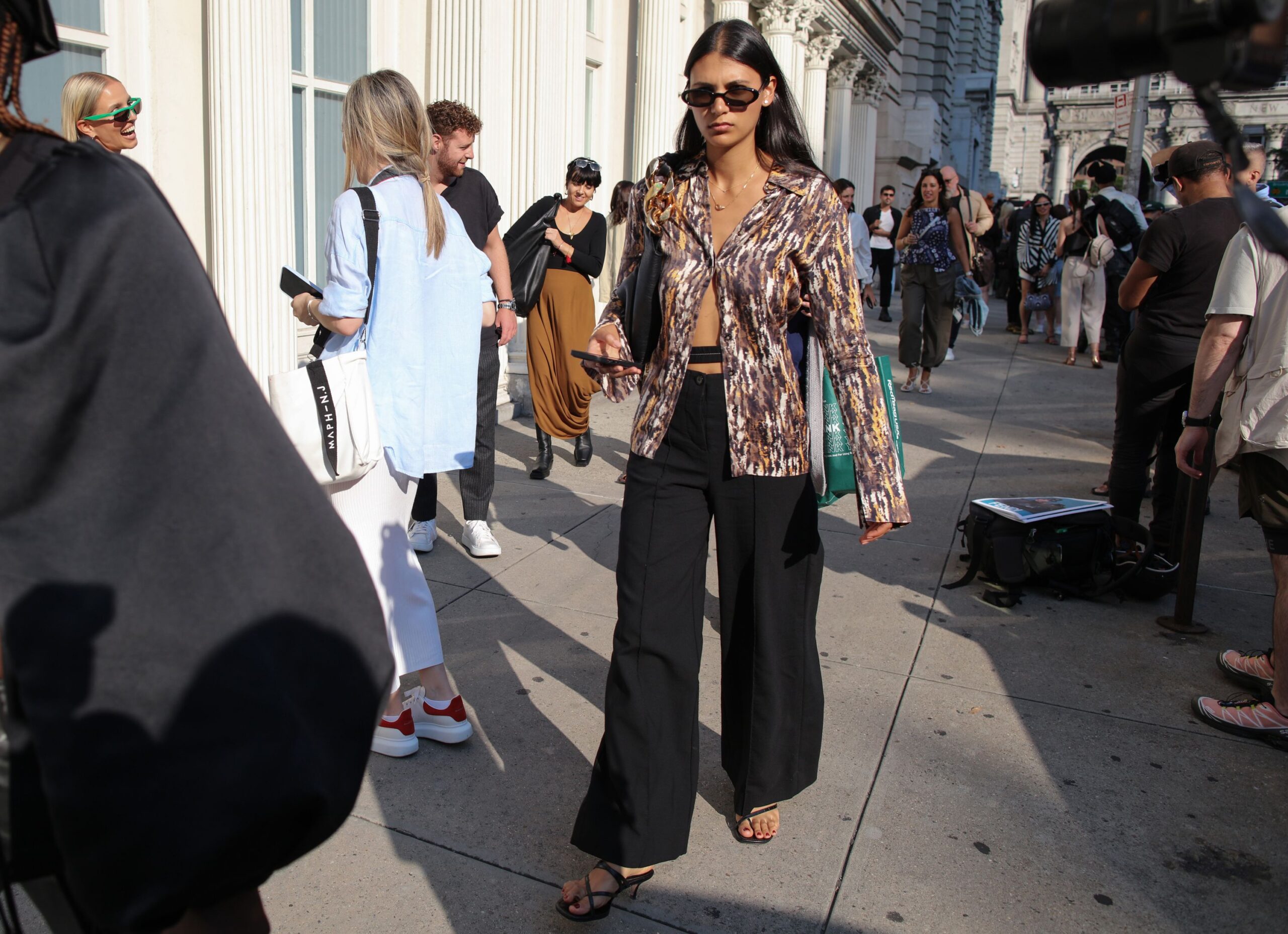 Εβδομάδα Μόδας Νέας Υόρκης SS23: Το πρώτο street style του φθινοπώρου είναι εδώ-11