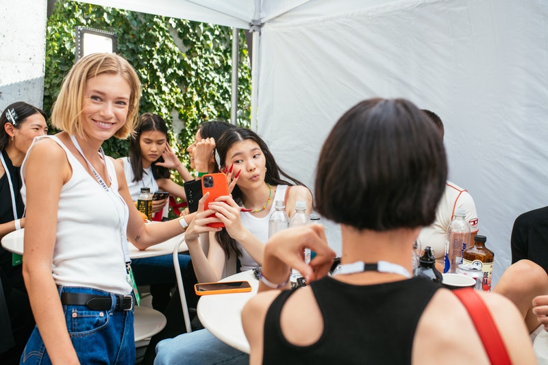 Vogue World: Όλες οι backstage στιγμές-31